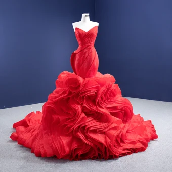 Sexy High End Red Wedding Dresses 2021 Trumpet Mermaid Strapless Sleeveless Backless Cascading Ruffles Royal Train Wedding
