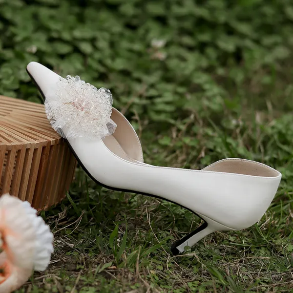 Charmant Ivory / Creme Satin Brautschuhe 2021 Kristall Blumen 7 cm Stilettos Spitzschuh Hochzeit Hochhackige