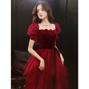 Élégant Bordeaux Daim Robe De Bal 2021 Princesse Encolure Carrée Manches Courtes Dos Nu Noeud Ceinture Longue Promo Robe De Ceremonie