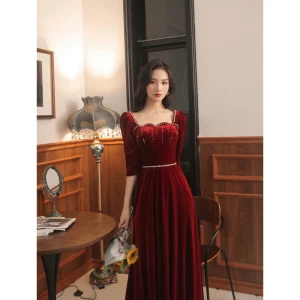 Charming Burgundy Suede Evening Dresses 2021 A Line Princess Square Neckline Rhinestone 1 2 Sleeves Backless Bow Floor Length Long Evening Party Formal Dresses