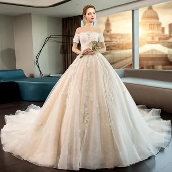 Elegant Ivory Wedding Dresses 2019 Ball Gown Appliques Lace Flower Off The Shoulder Short Sleeve Backless Royal Train