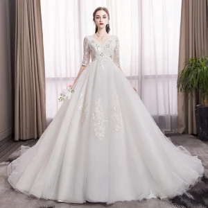 Elegant Elfenben Gravid Brudekjoler 2019 Empire V Hals Krystall Paljetter Blonder Blomst 1 2 Ermer Ryggløse Cathedral Train