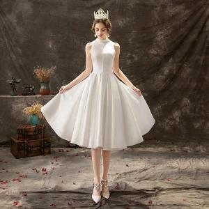 Simple Ivoire Robe De Mariée 2019 Princesse Col Haut En Dentelle Fleur Boutons Sans Manches Mi Longues