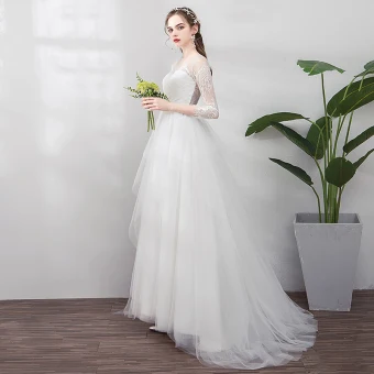 Elegante Ivoor Trouwjurken 2019 A Lijn Ronde Hals Kant Bloem 3 4 Mouwen Beklede Knoop Sweep Trein
