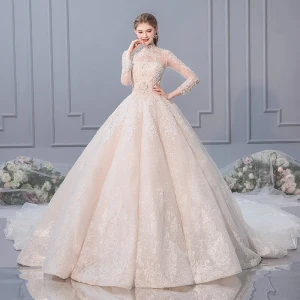 Luxe Champagne Robe De Mariée 2019 Robe Boule Col Haut Perlage Perle Paillettes En Dentelle Fleur Manches Longues Dos Nu Royal Train