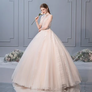 Chic Belle Champagne Robe De Mariée 2019 Robe Boule Col Haut Perlage Paillettes En Dentelle Fleur Sans Manches Dos Nu Perle Longue