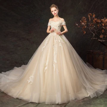 Hermoso Champán Vestidos De Novia 2019 A Line Princess Fuera Del Hombro Perla Apliques Con Encaje Flor Manga Corta Sin Espalda Cathedral Train