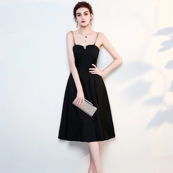 Modest / Simple Solid Color Black Evening Dresses 2019 A-Line / Princess Metal Spaghetti Straps Sleeveless Backless Knee-Length Formal Dresses