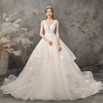 Elegante Champagne Trouwjurken 2019 A Lijn Ronde Hals Appliques Kristal Kant Bloem Mouwloos Ruglooze Chapel Train