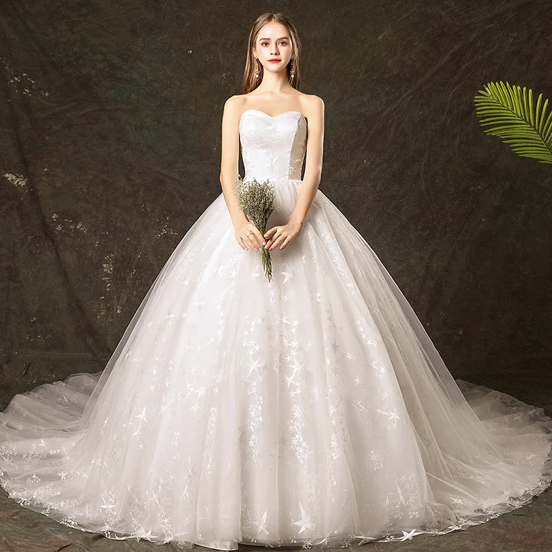 Elegant Elfenben Brudekjoler 2019 Ballkjole Kjæreste Blonder Stjerne Uten Ermer Ryggløse Cathedral Train