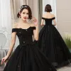 Elegantes Negro Quinceañera Vestidos de gala 2019 A-Line / Princess Fuera Del Hombro Perla Con Encaje Flor Manga Corta Sin Espalda Largos Vestidos Formales