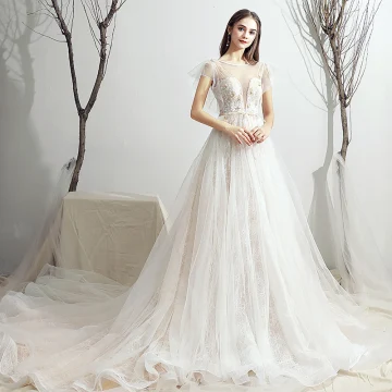 Snygga Fina Elfenben Bröllopsklänningar 2019 Prinsessa Urringning Appliqués Spets Blomma Rosett Korta Ärm Halterneck Chapel Train