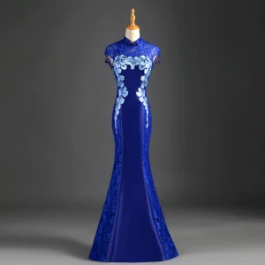 Style Chinois Bleu Roi Robe De Soirée Trompette Sirène Col Haut Perlage Gland Faux Diamant En Dentelle Fleur Mancherons Longue Robe De Ceremonie
