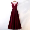 Piękne Burgund Sukienki Wieczorowe 2019 Princessa Wycięciem Zamszowe Kokarda Bez Rękawów Bez Pleców Długie Sukienki Wizytowe