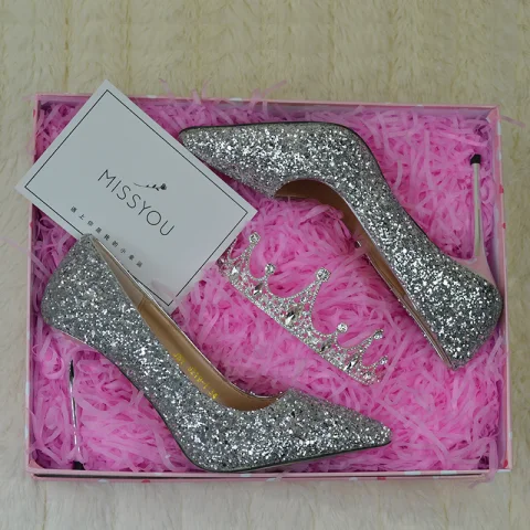 Sparkly Silver Wedding Shoes 2019 Sequins 9 cm Stiletto Heels Pointed Toe Wedding Pumps