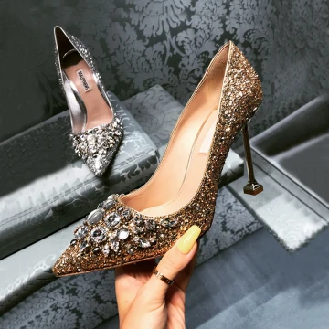 Charmant Doré Chaussure De Mariée 2019 Faux Diamant Paillettes 8 Cm Talons Aiguilles À Bout Pointu Mariage Escarpins