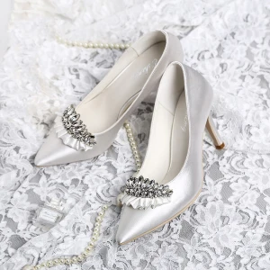 Luxury Gorgeous White Wedding Shoes 2019 Leather Rhinestone 8 Cm Stiletto Heels Pointed Toe Wedding Pumps