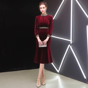 Elegant Burgundy Evening Dresses 2019 Scoop Neck Suede 3 4 Sleeve Tea Length Formal Dresses
