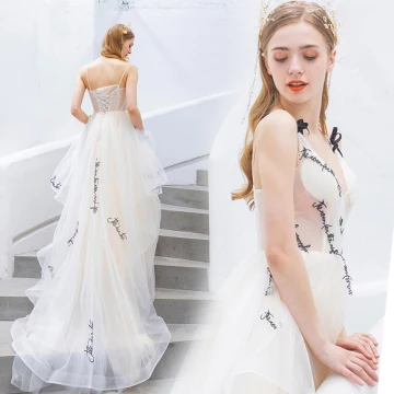 Mode Champagne Aftonklänningar 2019 Prinsessa Spaghettiband Rosett Ärmlös Halterneck Svep Tåg Formella Klänningar