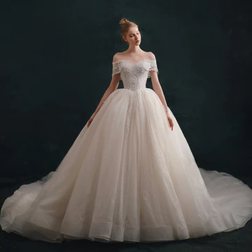 Luxury Gorgeous Ivory Wedding Dresses 2021 Ball Gown Off The Shoulder Beading Lace Flower Short Sleeve Backless Royal Train Wedding