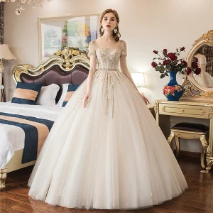 Élégant Champagne Robe De Mariée 2019 Robe Boule Encolure Carrée Perlage Paillettes En Dentelle Fleur Manches Courtes Dos Nu Train De Balayage