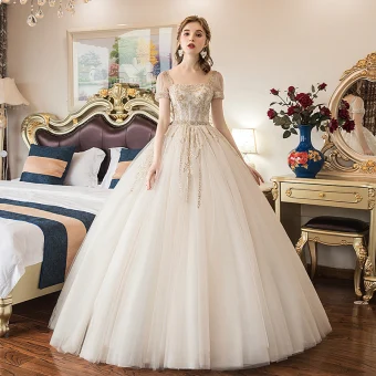 Élégant Champagne Robe De Mariée 2019 Robe Boule Encolure Carrée Perlage Paillettes En Dentelle Fleur Manches Courtes Dos Nu Train De Balayage