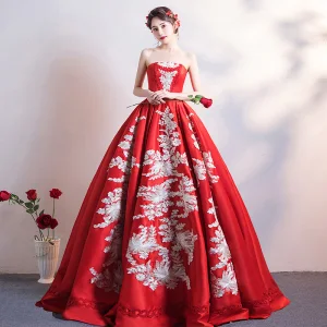 Style Chinois Chic Belle Bordeaux Robe De Mariée 2019 Princesse Bustier En Dentelle Fleur Sans Manches Dos Nu Longue