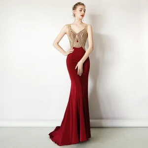 Chic Beautiful Burgundy Evening Dresses 2019 Trumpet Mermaid V Neck Rhinestone Sleeveless Backless Sweep Train Formal Dresses