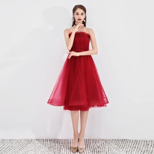 Chic Belle Bordeaux Robe De Fete 2019 Princesse Volants Bustier Sans Manches Dos Nu Courte Robe De Ceremonie