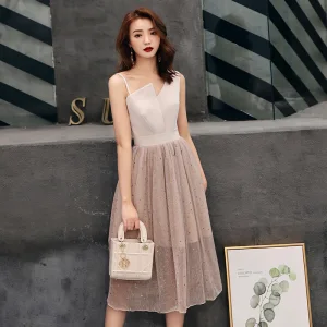 Chic Belle De Retour Robe De Graduation 2019 Princesse Étoile Paillettes Sans Manches Dos Nu Thé Longueur Robe De Ceremonie
