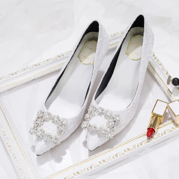 Chic Ivoire Chaussure De Mariée 2019 Cuir Dentelle Faux Diamant 7 Cm Talons Aiguilles À Bout Pointu Mariage Escarpins