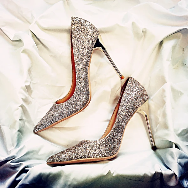 Glitzernden Sternenklarer Himmel Schwarz Brautschuhe 2019 Leder Pailletten 10 cm Stilettos Spitzschuh Hochzeit Pumps