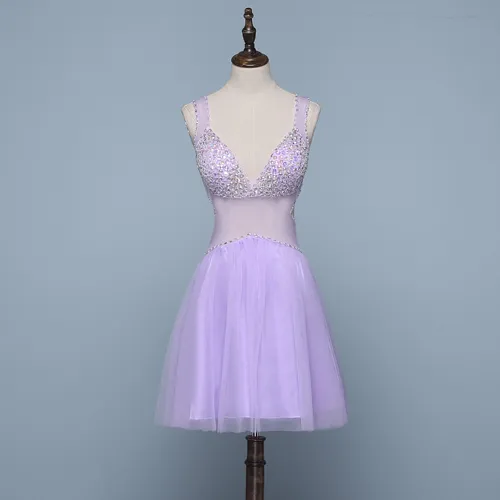 Sexy Lavendel Cocktailkleider 2019 A Linie V-Ausschnitt Perlenstickerei Strass Ärmellos Rückenfreies Kurze Festliche Kleider