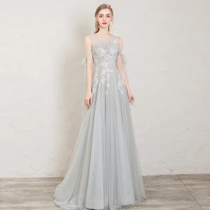 Élégant Gris Robe De Soirée 2019 Princesse Encolure Dégagée Appliques En Dentelle Fleur Sans Manches Dos Nu Longue Robe De Ceremonie