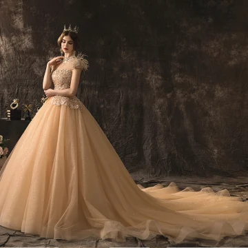 Wysokiej Klasy Szampan Suknie Ślubne 2019 Princessa Wysokiej Szyi Frezowanie Cekiny Z Koronki Kwiat Kótkie Rękawy Kutas Bez Pleców Trenem Katedra