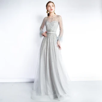 Luxe Gris Robe De Soirée 2019 Princesse Encolure Dégagée Fait Main Perlage Manches Longues Gland Train De Balayage Robe De Ceremonie