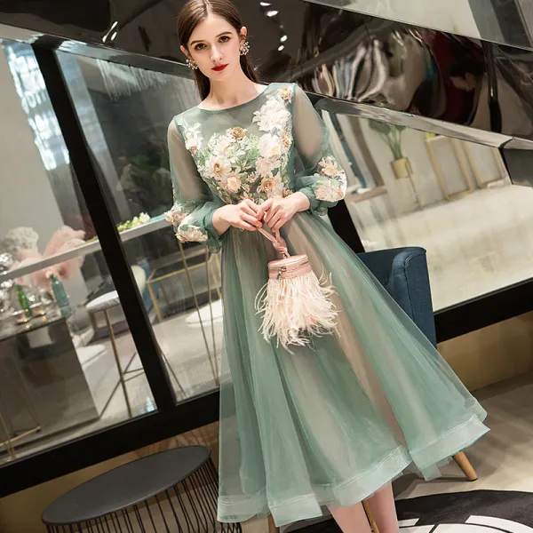 Chic / Beautiful Sage Green Evening Dresses  2019 A-Line / Princess Scoop Neck Lace Flower Appliques Long Sleeve Backless Tea-length Formal Dresses