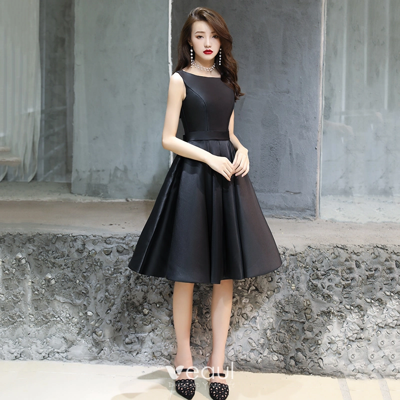 Knee Length Graduation Dresses White Simple Satin Off Shoulder Knee Length  Party Dress
