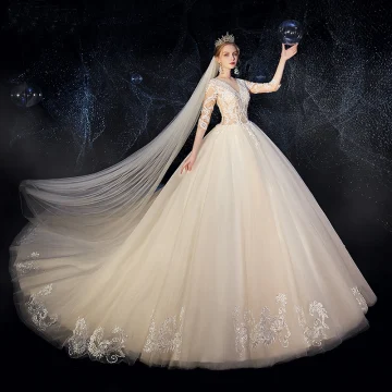 Charmant Champagne Robe De Mariée 2019 Robe Boule Encolure Dégagée Paillettes En Dentelle Fleur 1 2 Manches Cathedral Train