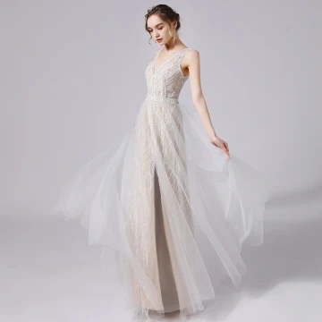 Charmant Ivoire Robe De Mariée 2021 Princesse Col V Profond Perlage Paillettes Sans Manches Dos Nu Longue Mariage