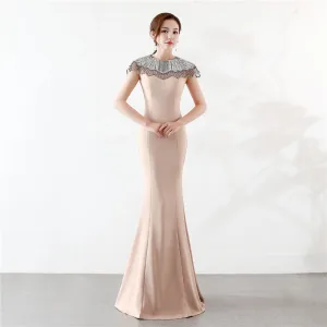 Élégant Champagne Robe De Soirée 2019 Trompette Sirène Encolure Dégagée Perlage Perle Faux Diamant Sans Manches Longue Robe De Ceremonie