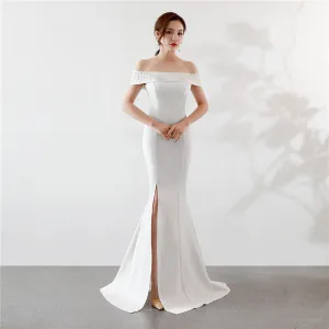Chic Belle Couleur Unie Ivoire Robe De Soirée 2019 Trompette Sirène De L 039 Épaule Faux Diamant En Dentelle Fleur Manches Courtes Dos Nu Fendue Devant Longue Robe De Ceremonie