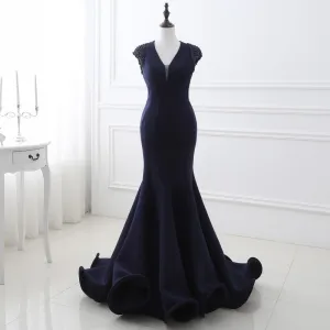 Chic Beautiful Navy Blue Evening Dresses 2018 Trumpet Mermaid Beading V Neck Backless Sleeveless Court Train Formal Dresses