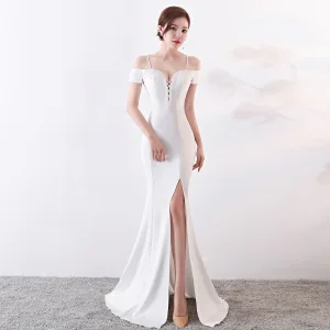 Chic Beautiful Solid Color Ivory Evening Dresses 2019 Trumpet Mermaid Spaghetti Straps Beading Tassel Sleeveless Backless Split Front Floor Length Long Formal Dresses