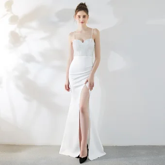 Charmant Ivoire Robe De Soirée 2019 Trompette Sirène Bretelles Spaghetti Faux Diamant Sans Manches Dos Nu Fendue Devant Longue Robe De Ceremonie