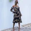 Mode Sommer Strassenmode Drucken Marineblau Damen Kleider 2021 Off Shoulder Verdeckter Knopf 3/4 Ärmel Rückenfreies Wadenlang