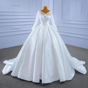 Haut De Gamme Ivoire Robe Boule Robe De Mariée 2021 V Cou Manches Longues Dos Nu Chapel Train Mariage