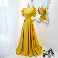 Vintage / Originale Doré Robe De Bal 2021 Princesse Longue V-Cou Gonflée Manches Courtes Dos Nu Promo Robe De Ceremonie