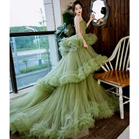 Encantador Verde Oliva Volantes En Cascada Gala Vestidos de noche 2021 A-Line / Princess Spaghetti Straps Sin Mangas Sin Espalda Colas De La Corte Vestidos Formales