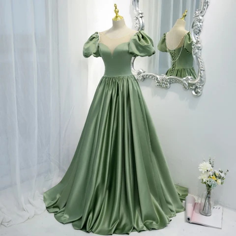 Elegante Salbeigrün Satin Ballkleider 2021 A Linie Rundhalsausschnitt Perlenstickerei Geschwollenes Kurze Ärmel Rückenfreies Lange Festliche Kleider